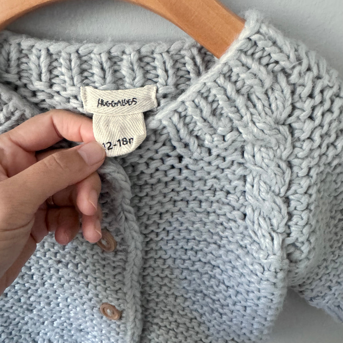 Huggalugs / Light grey chunky knit cardigan / 12-18M