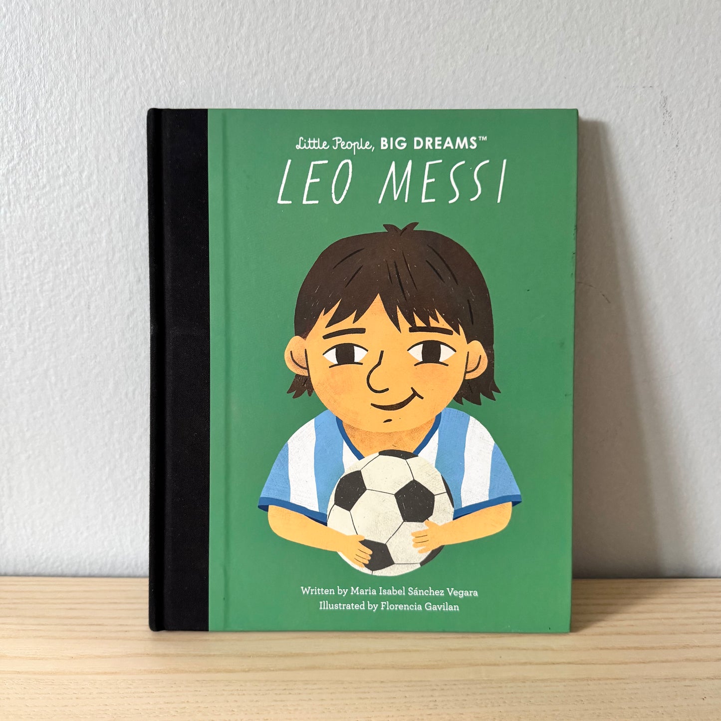 Little People, BIG DREAMS - Leo Messi