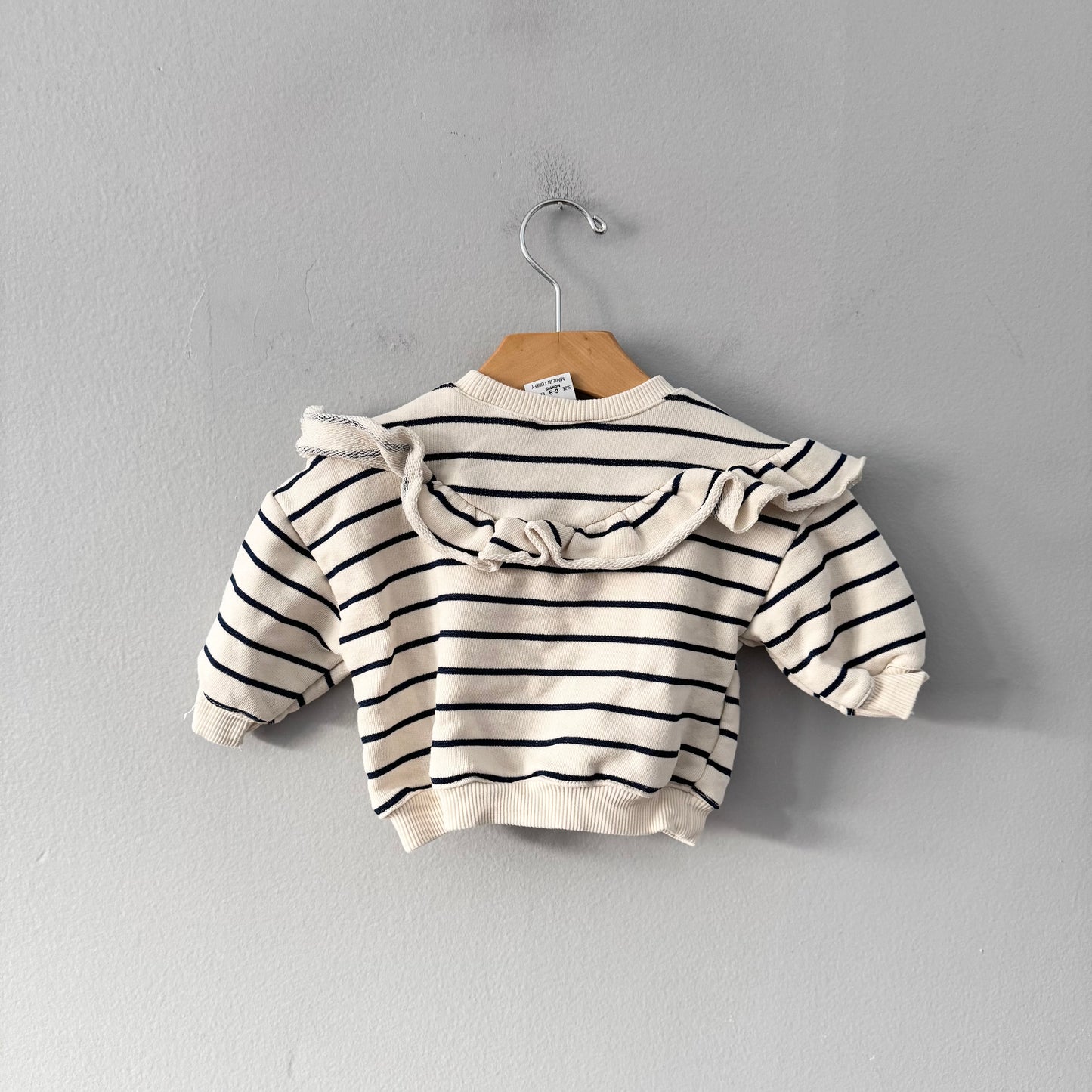 Zara / Sweat-shirt rayé à volants / 6-9M