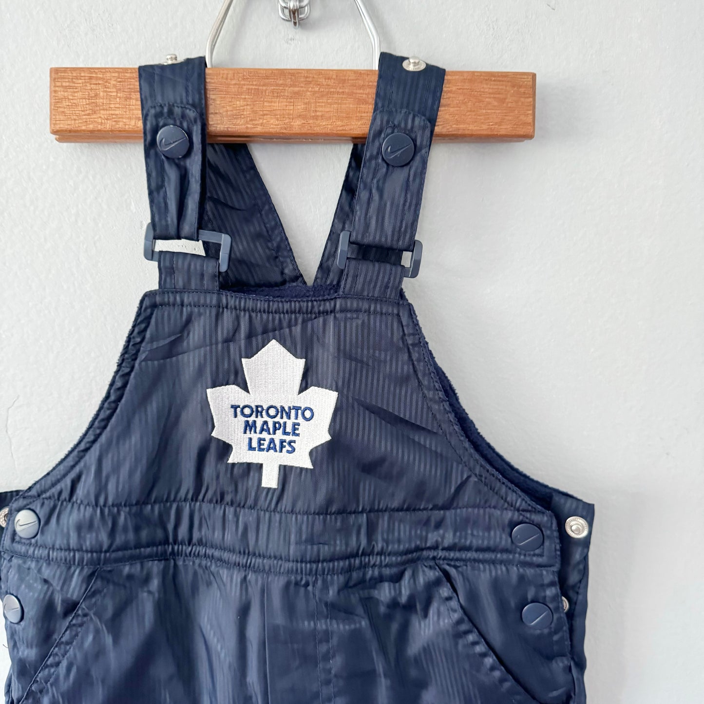 Nike / Toronto Maple Leafs snow pants / 12M