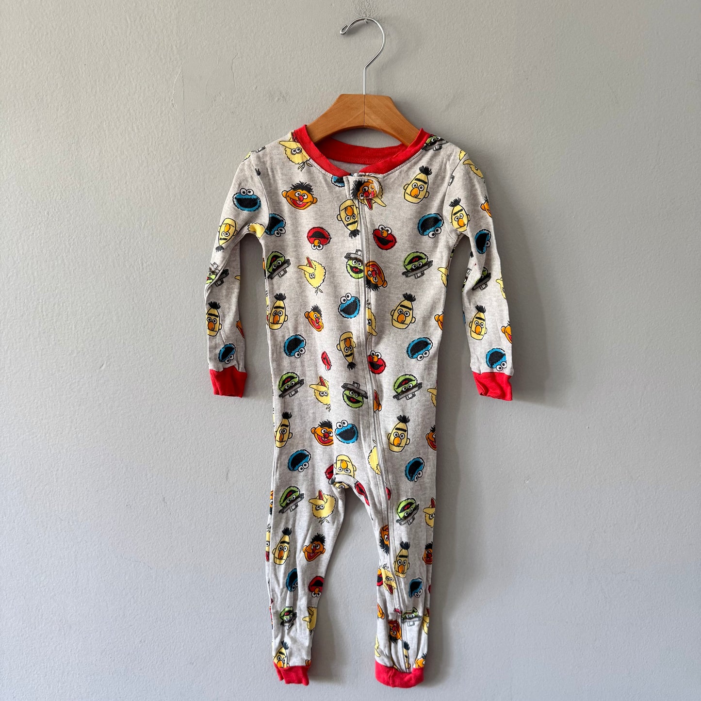 Sesame Street / Grey romper / 3T
