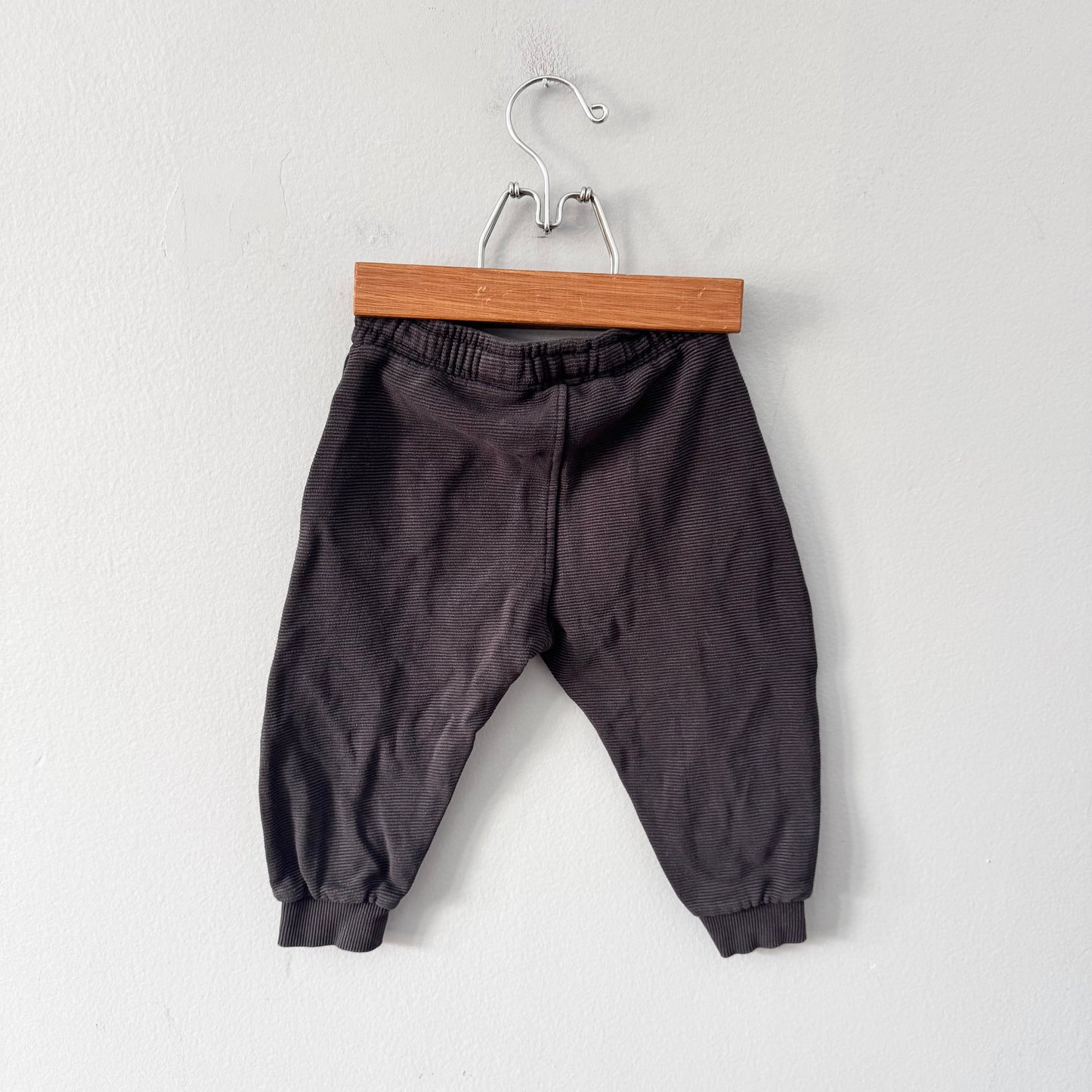 Zara / Pantalon de jogging noir / 12-18M