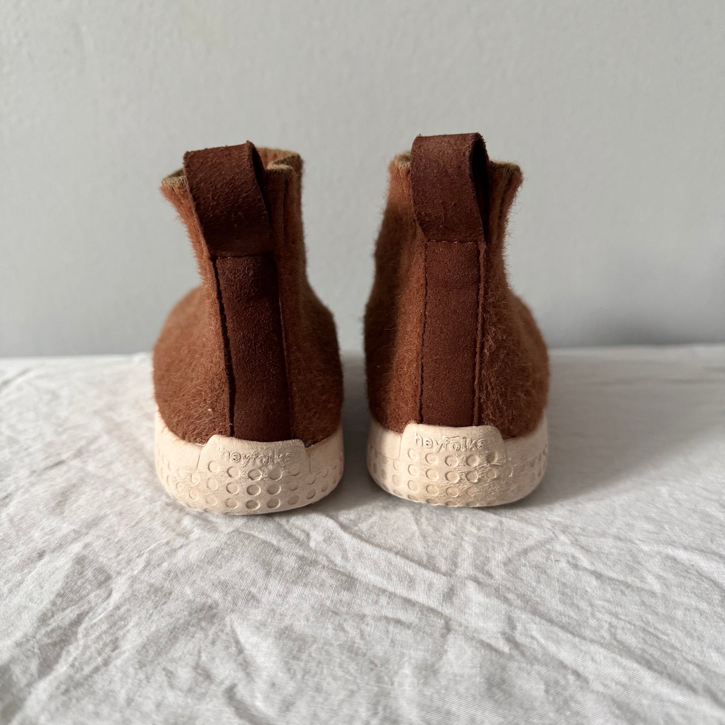 Hey Folks / knit boots / US9