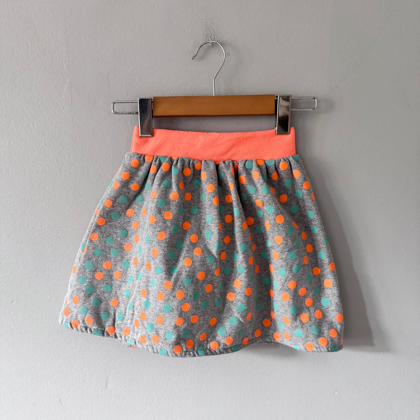 Vintage / Light grey x neon dots skirt / 6Y