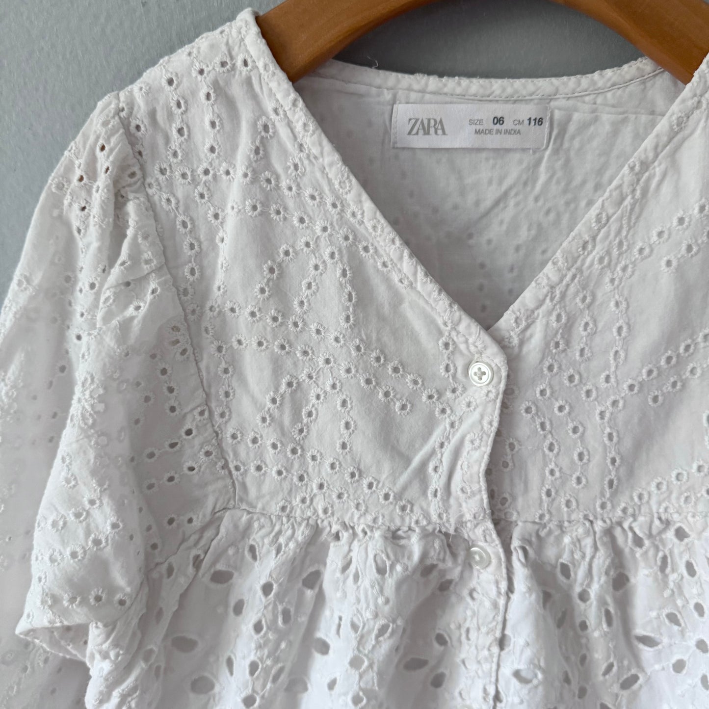 Zara / White eyelet dress / 6Y