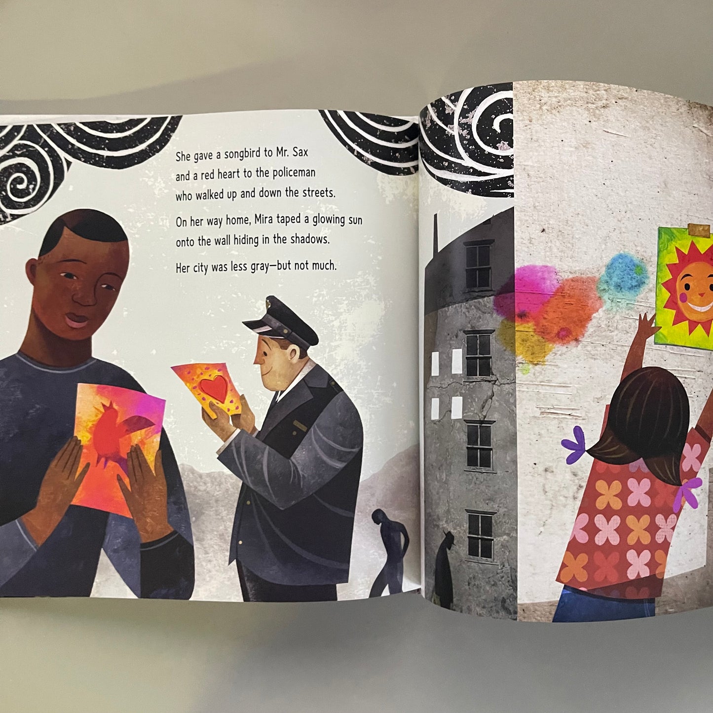 Maybe Something Beautiful / F. Isabel Campoy & Theresa Howell