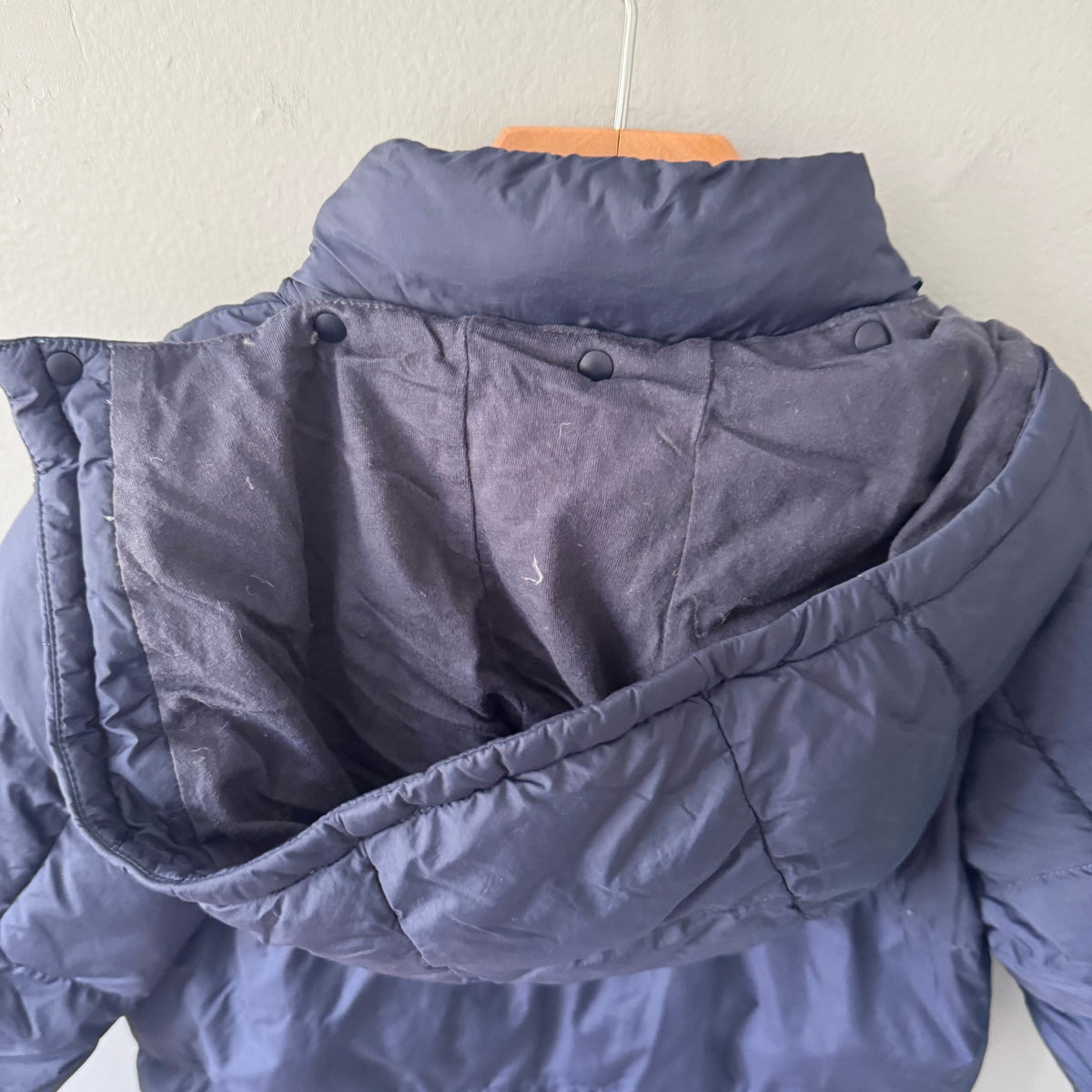 Uniqlo / Navy puffer jacket / 18-24M