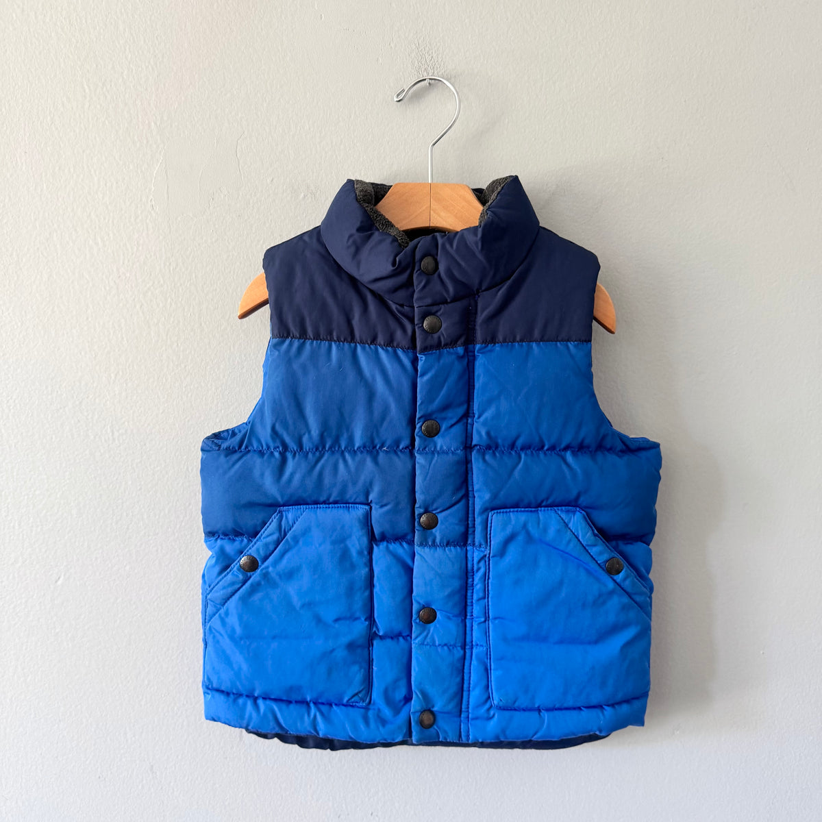 Gap / Blue puffer vest / 4Y