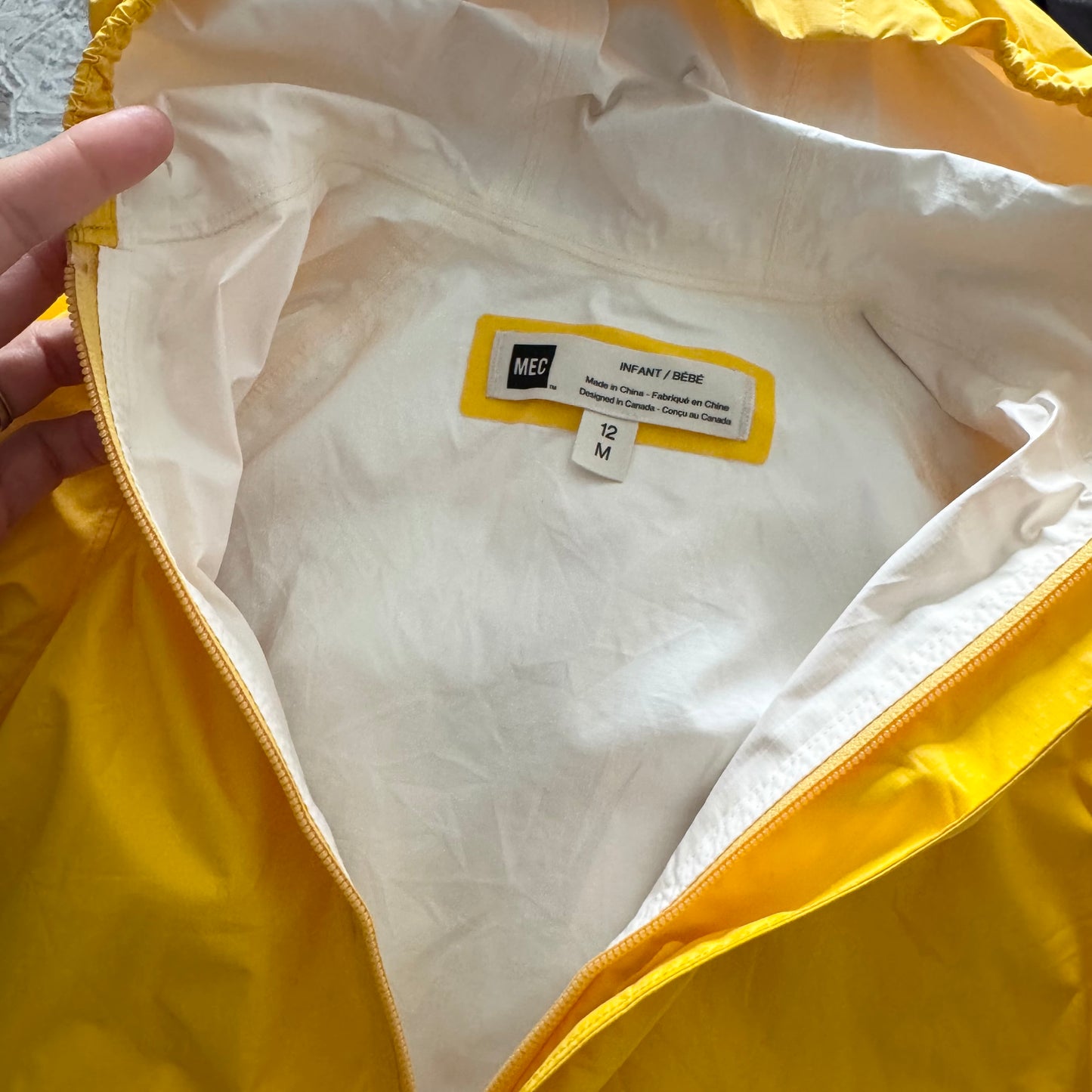 Mec / Yellow rain jacket / 12M