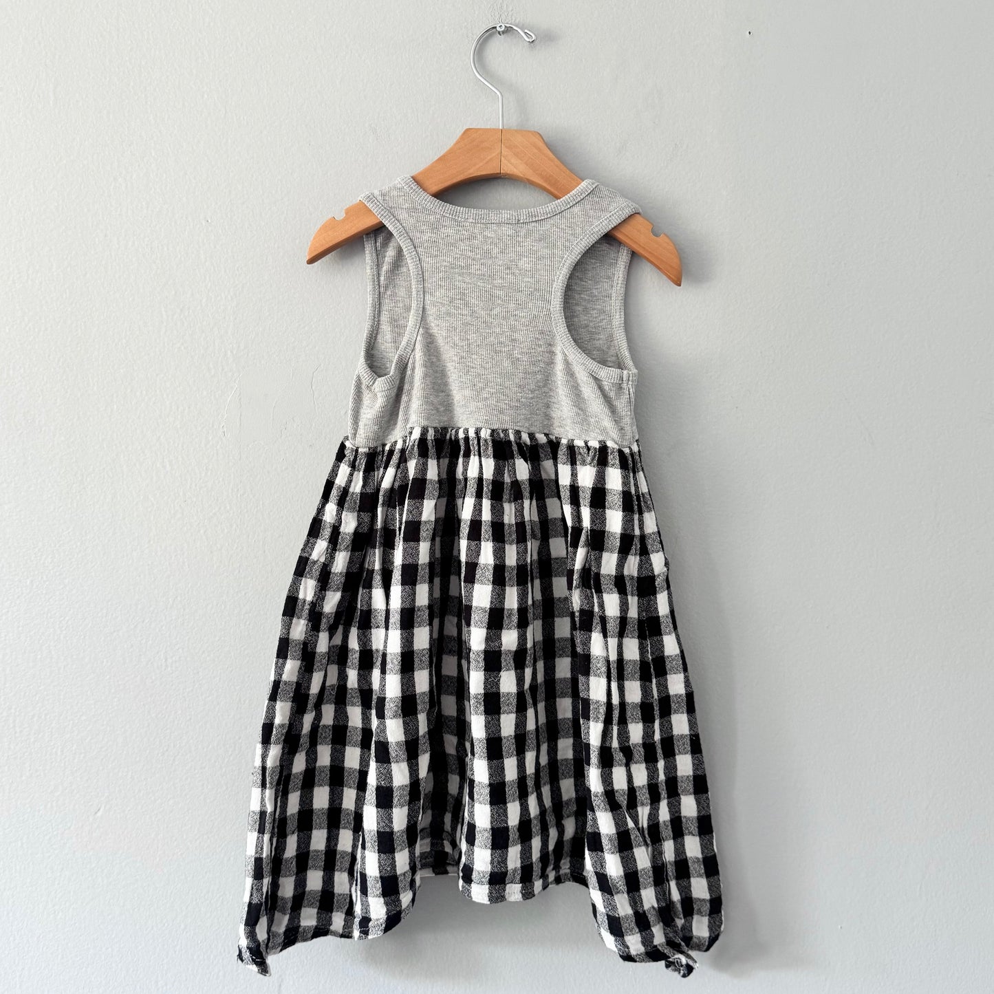 Tucker + tate / Light grey x plaid tank dress / 4Y