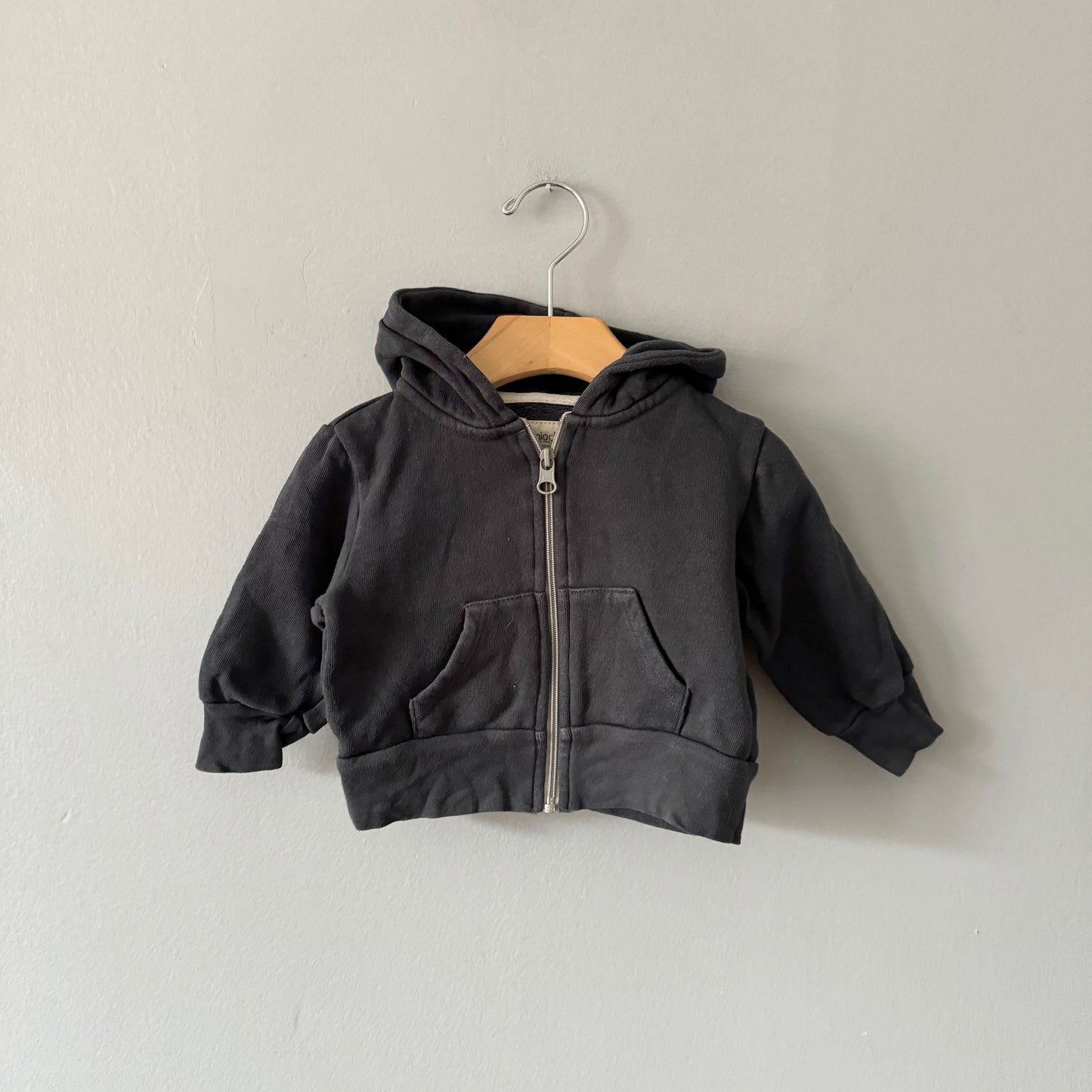 Mini mioche / Dark grey zip up hoodie / 6-12M