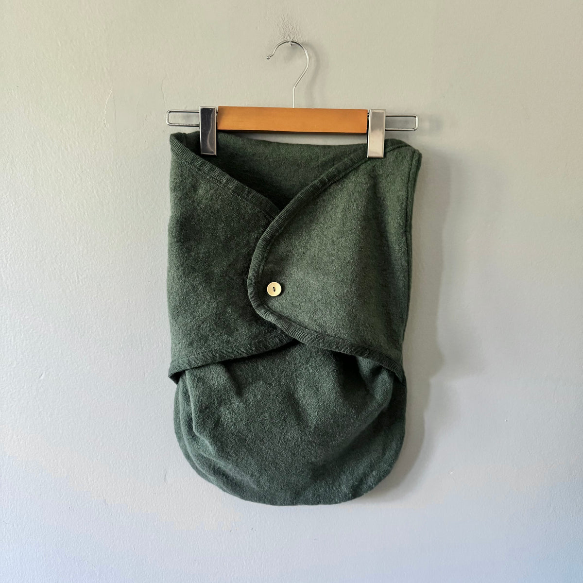 Halfen / Dark green swaddle merino wool / 0-3M