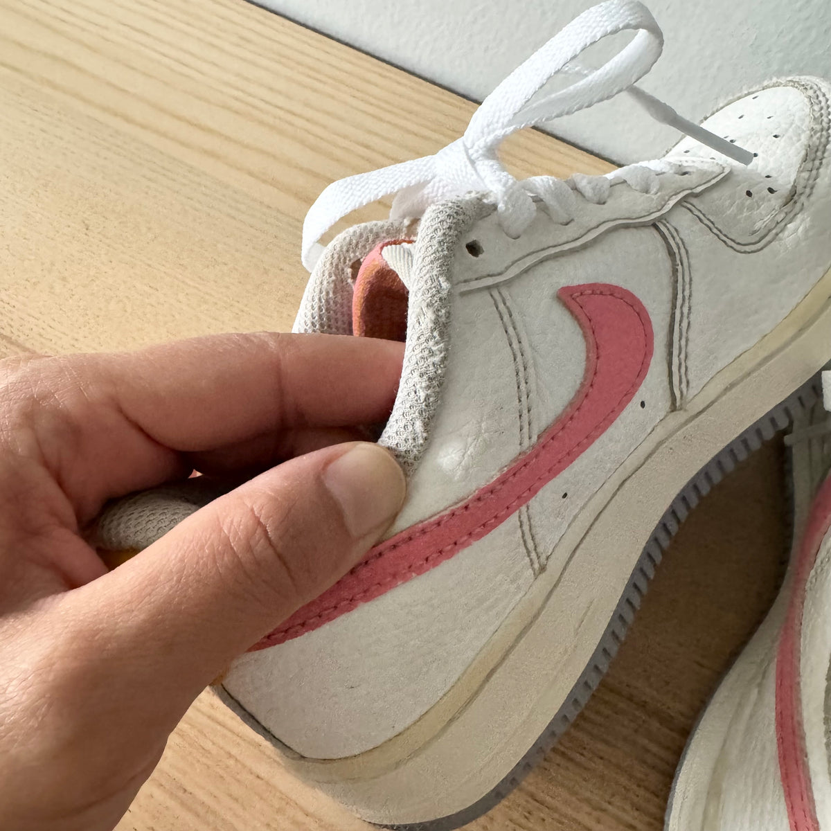 Nike / Sneaker / J1