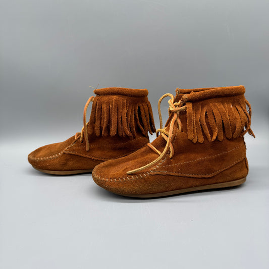 Minnetonka / Boots / J1