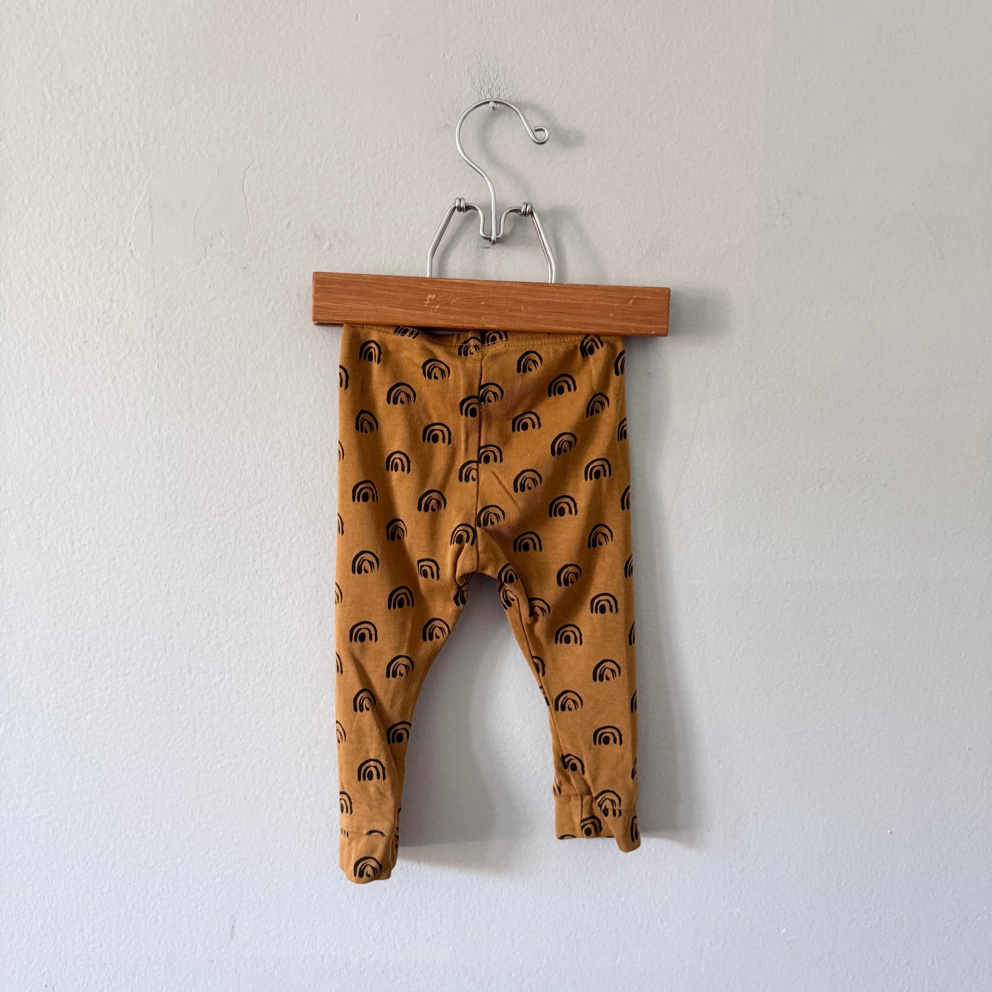 Little & Lively / Brown x black rainbow leggings / 6-9M