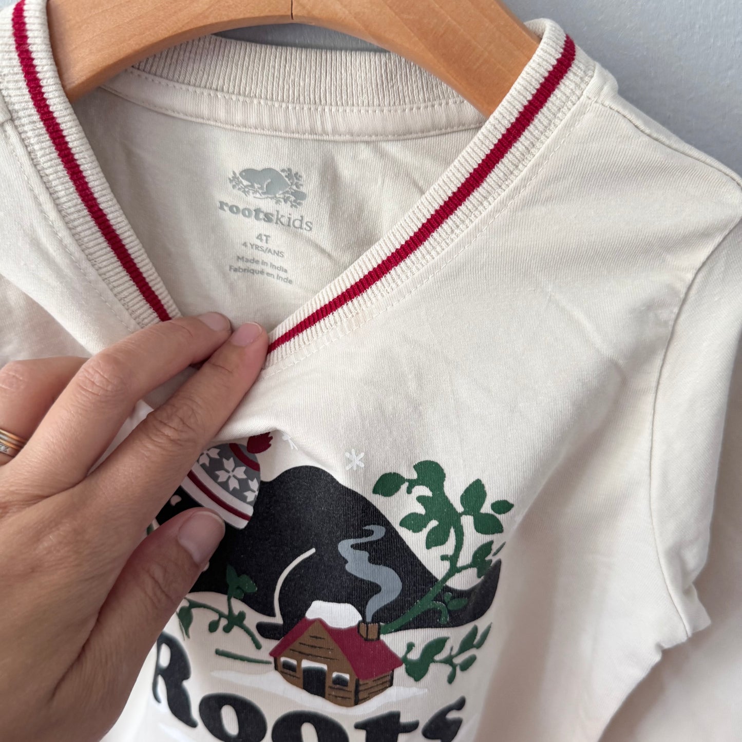 Roots / White long sleeve / 4T