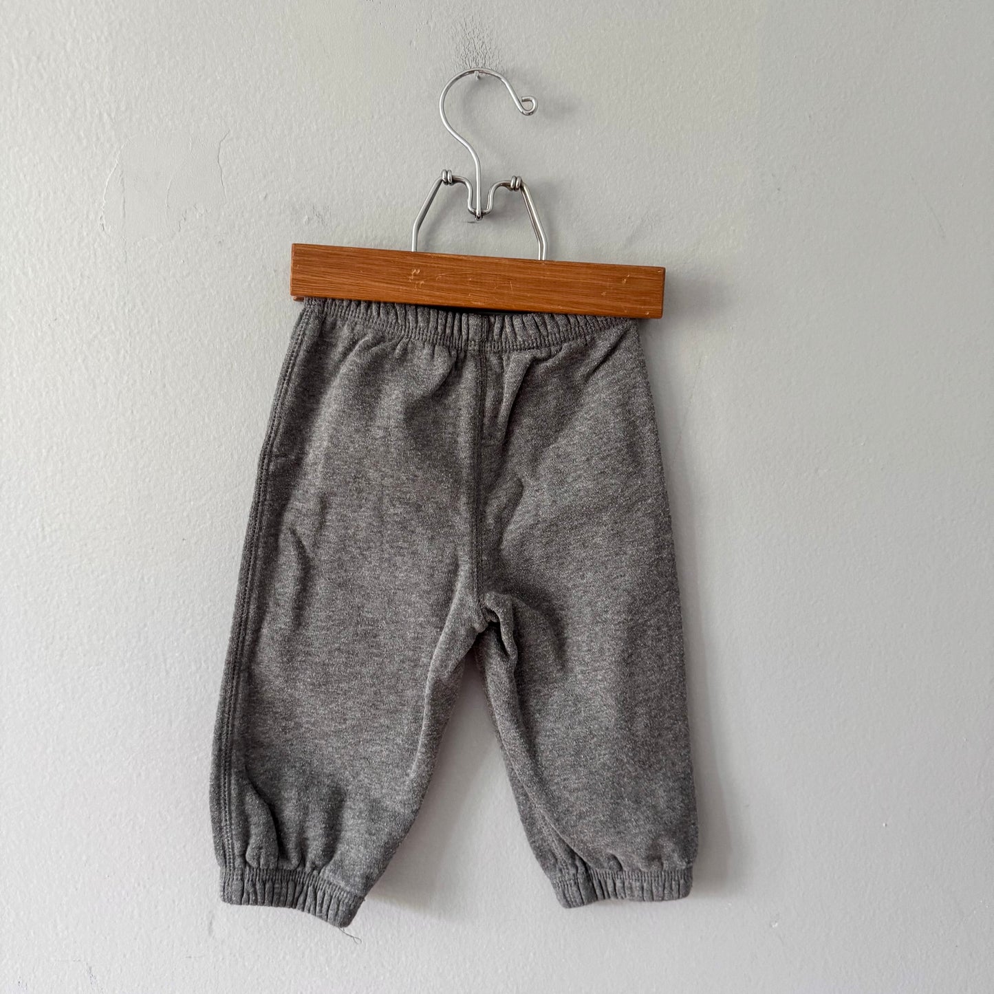 Roots / Grey x pink logo sweatpants / 12-18M