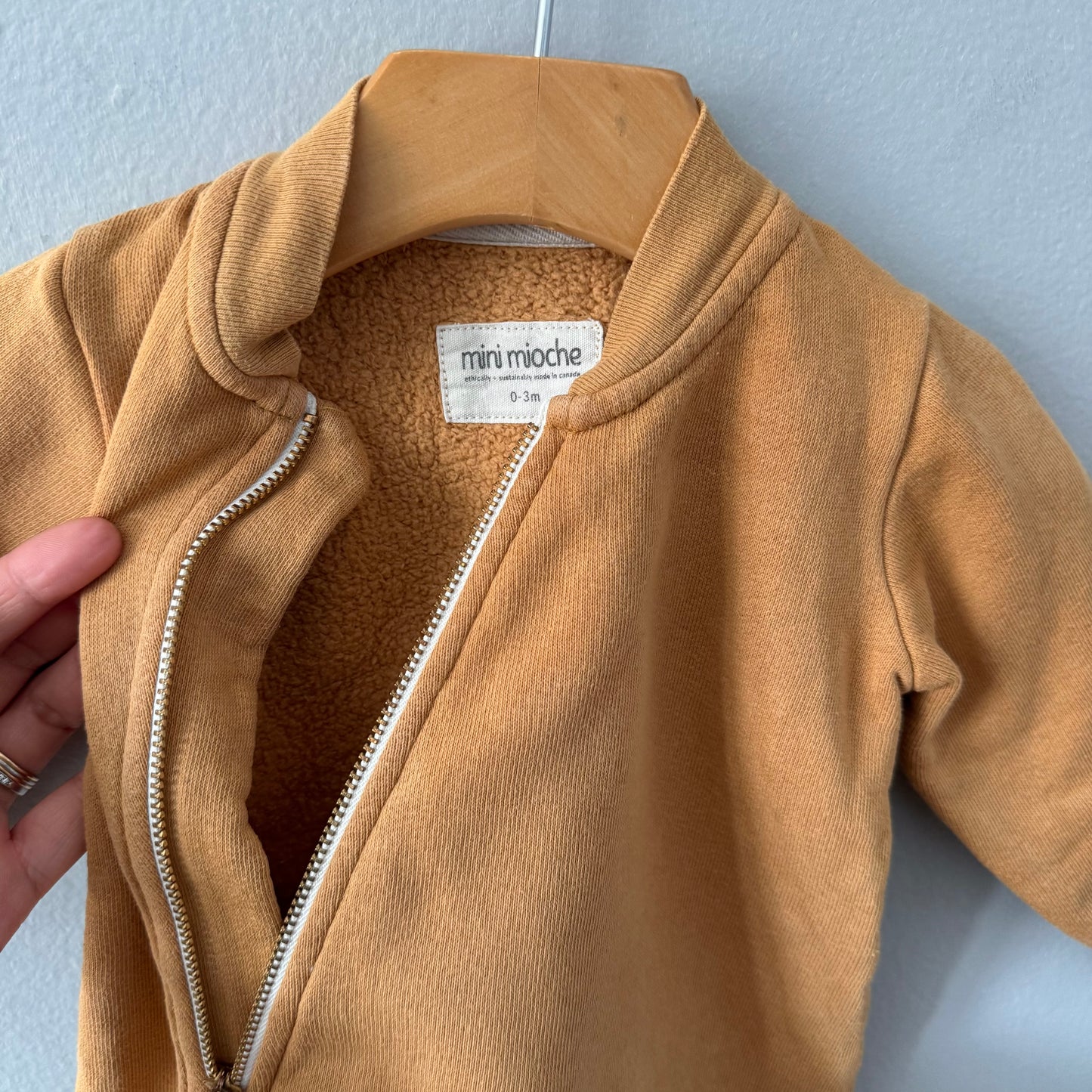 Mini mioche / Combinaison doublée polaire marron camel / 0-3M