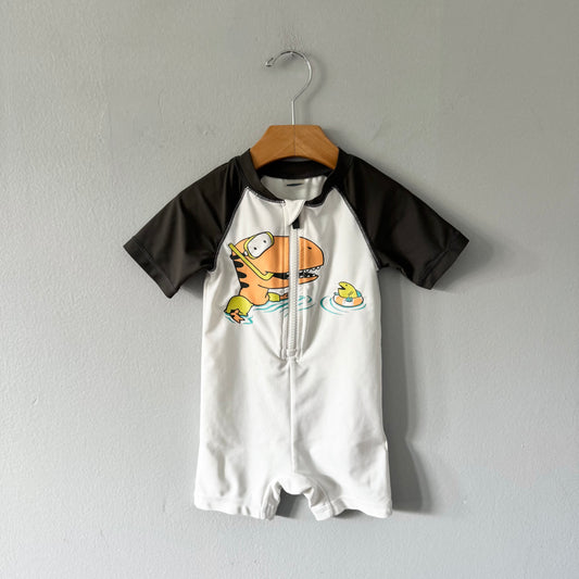 Old Navy / Rash guard / 12-18M