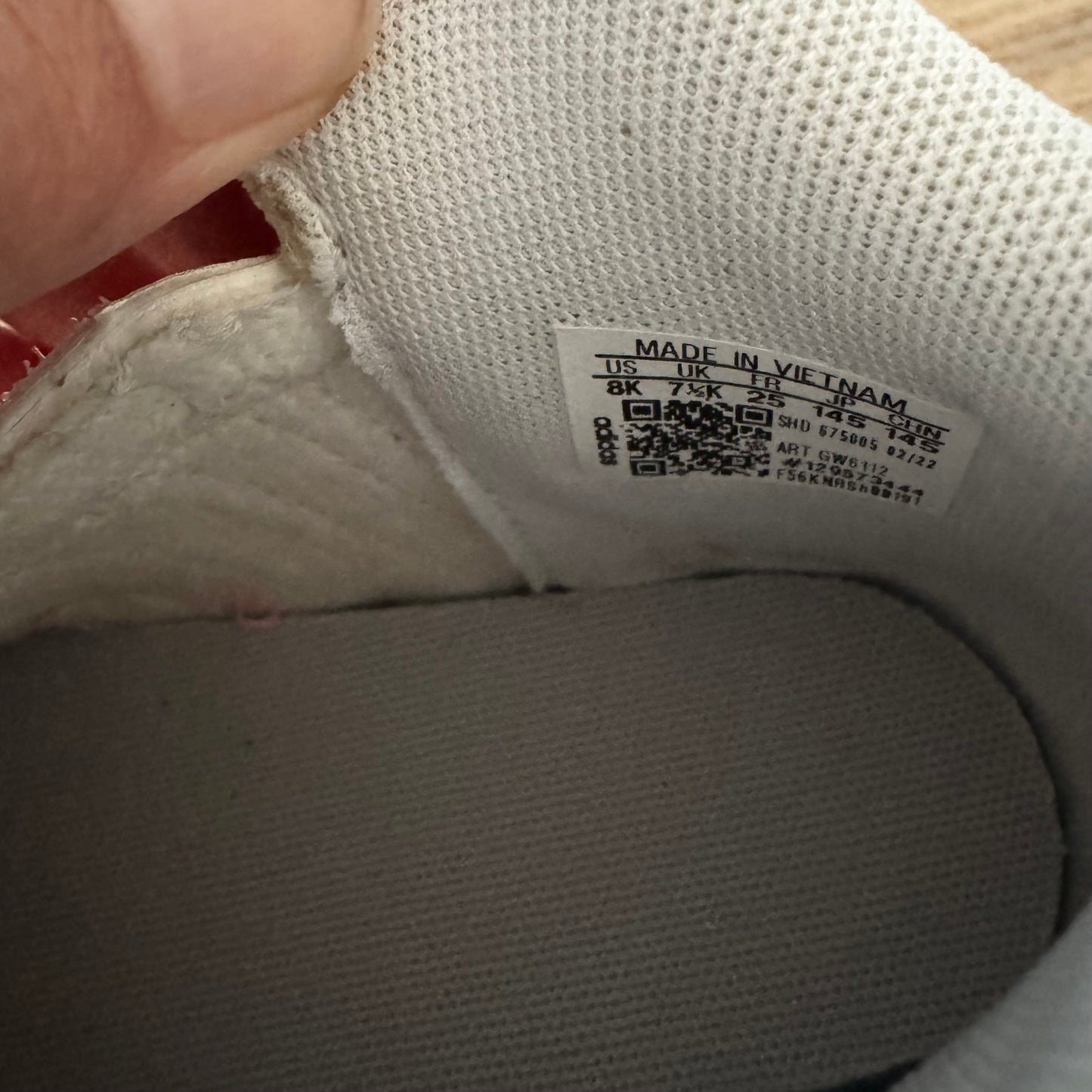 Adidas / Velcro sneaker / US8