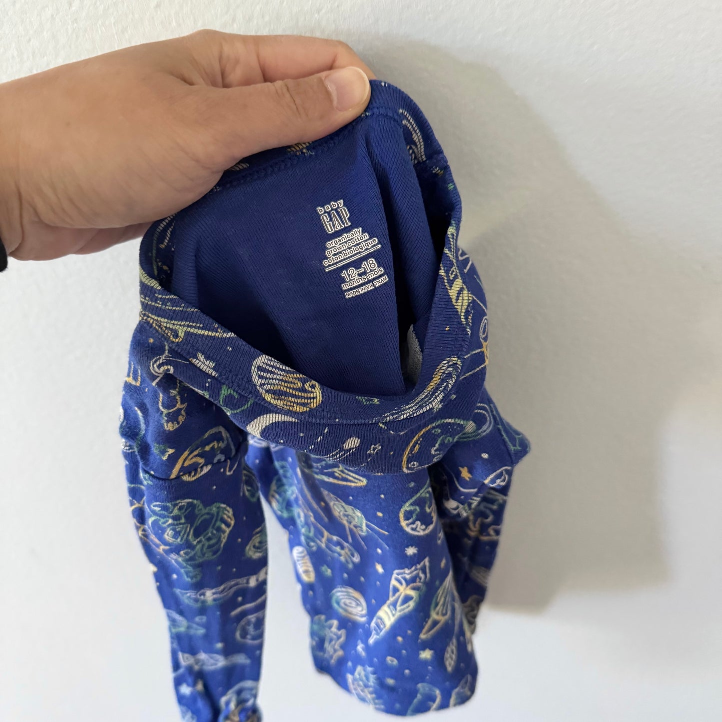 Gap / Blue x space pajama set / 12-18M - 2 Available