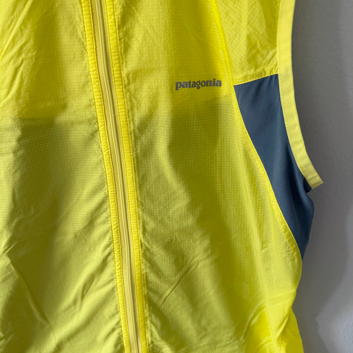 Patagonia / Yellow active vest / XS