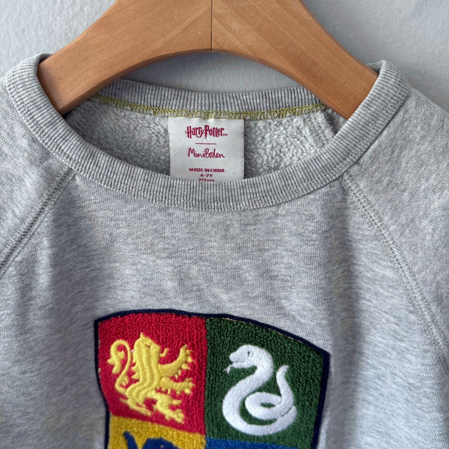 Harry Potter x Mini boden / Light grey sweatshisrt / 6-7Y