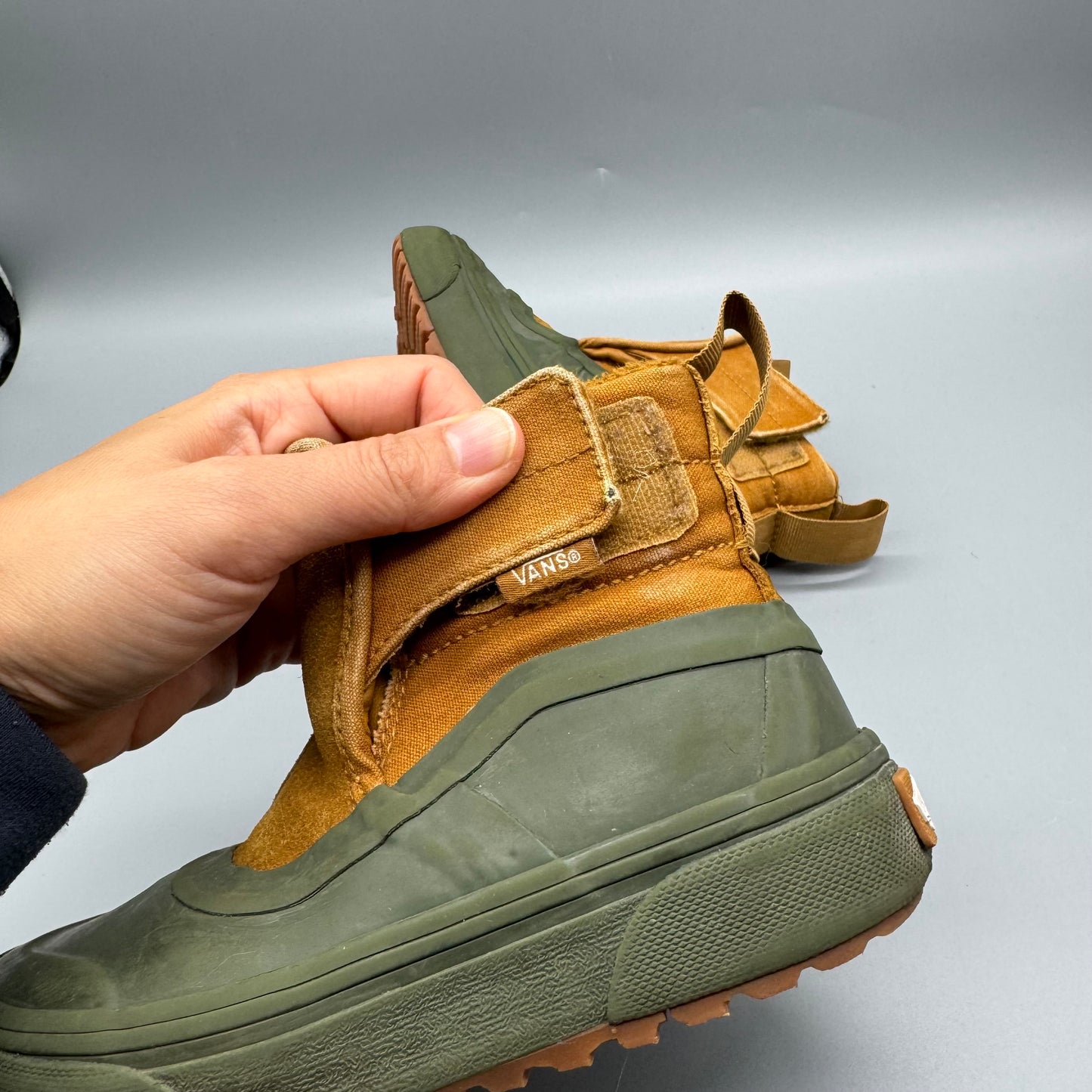 Vans / Winter Boots / US12