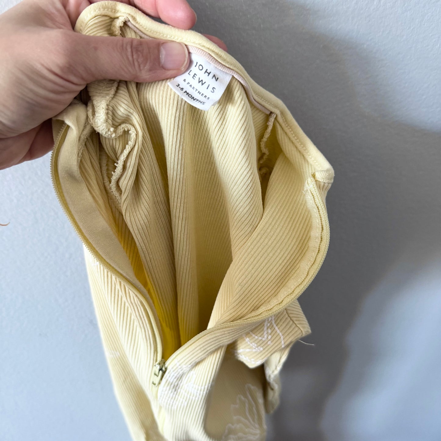John Lewis / Light yellow romper / 3-6M