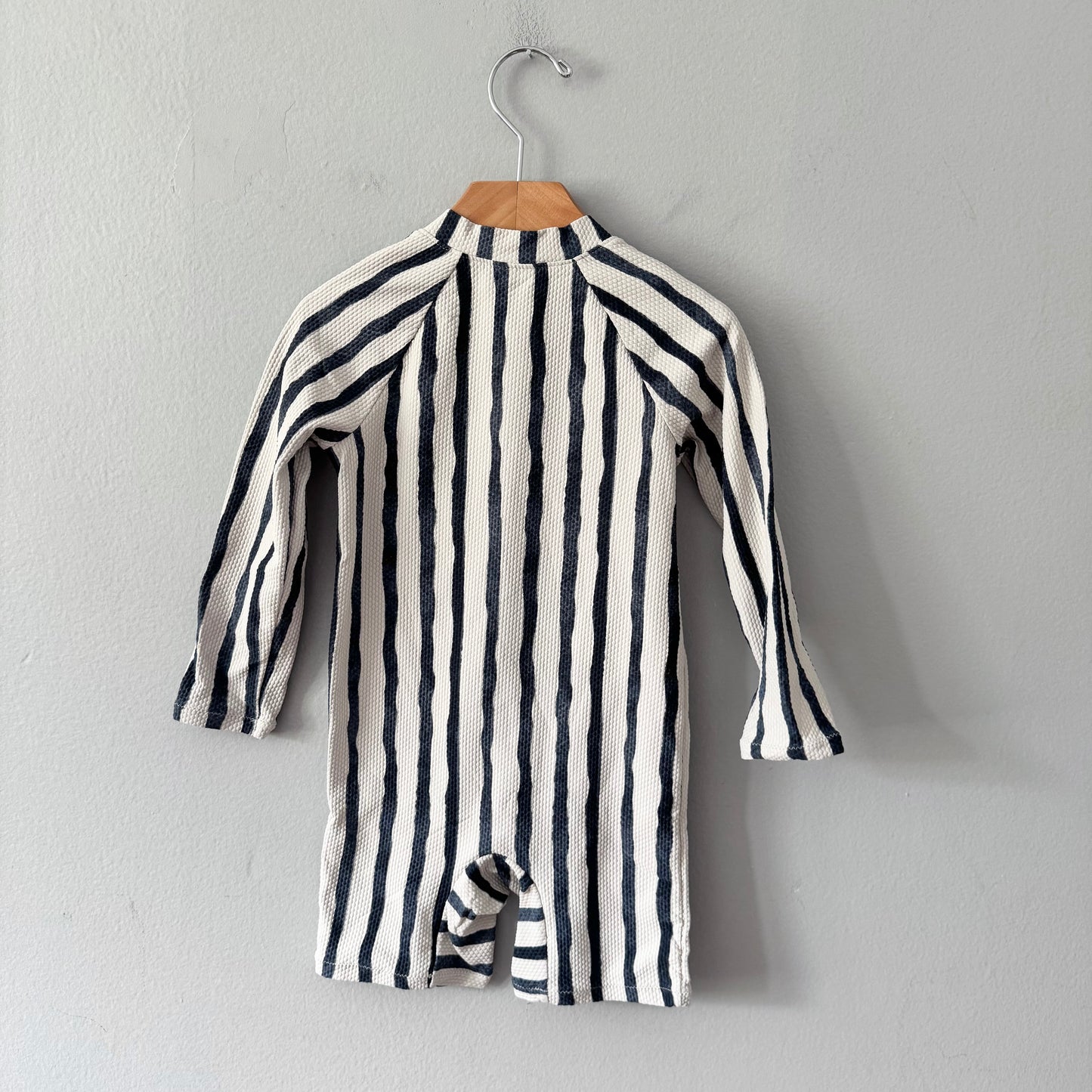 H&M / Stripe swim suit / 18-24M