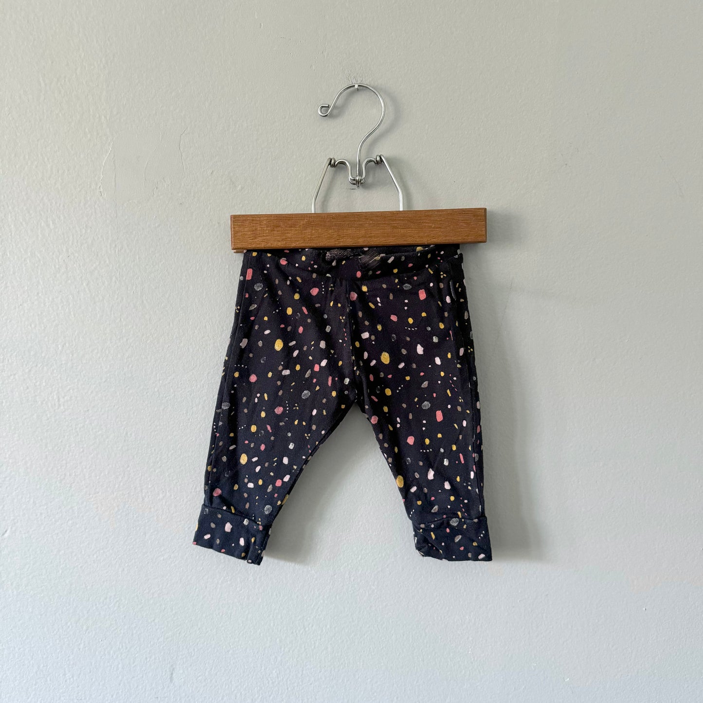 Noppies baby / Black x pebble rock organic cotton pants / 3M