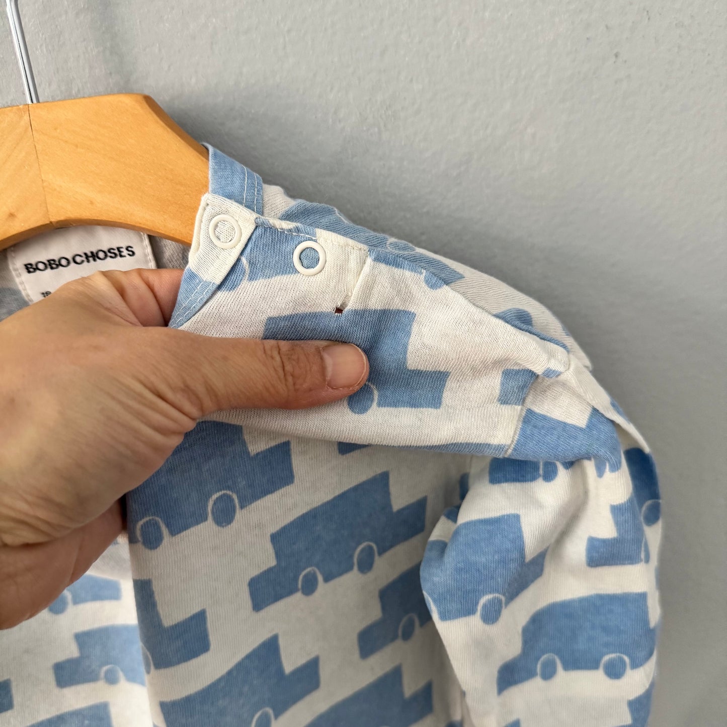 Bobo Choses / White x blue car long sleeve / 18-24M - PLAY