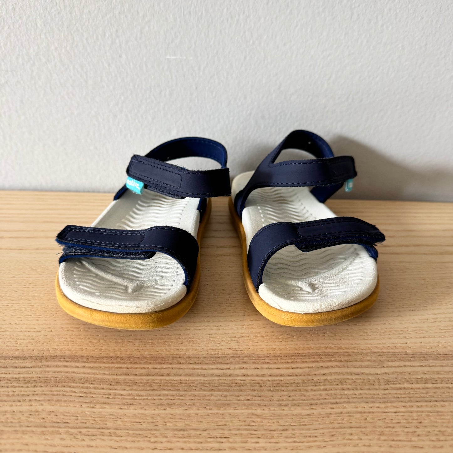 Native / Sandals / US8