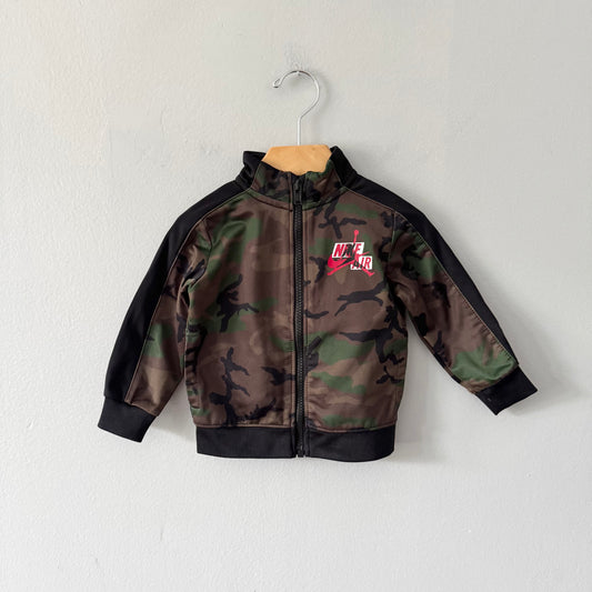 Nike x Jordan / Black x camo truck jacket / 18M