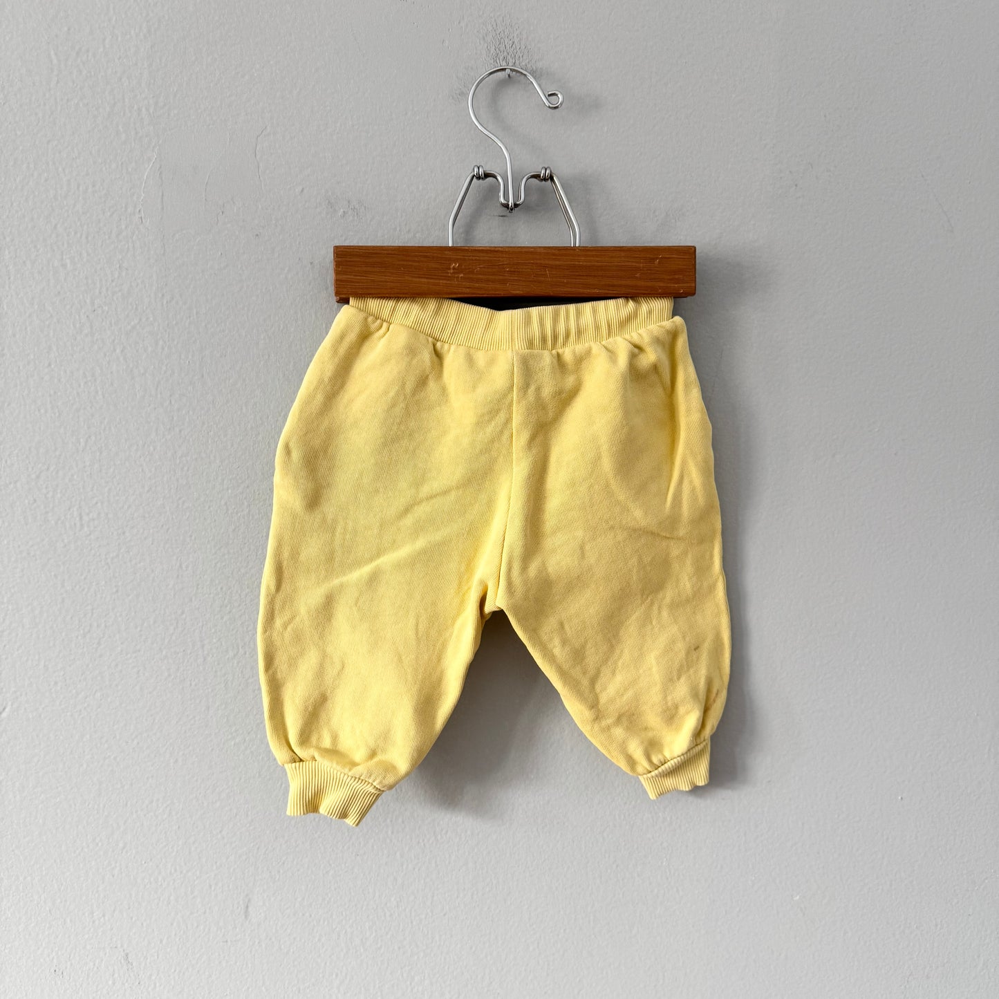 Mini Rodini / Yellow sweatpants / 4-9M