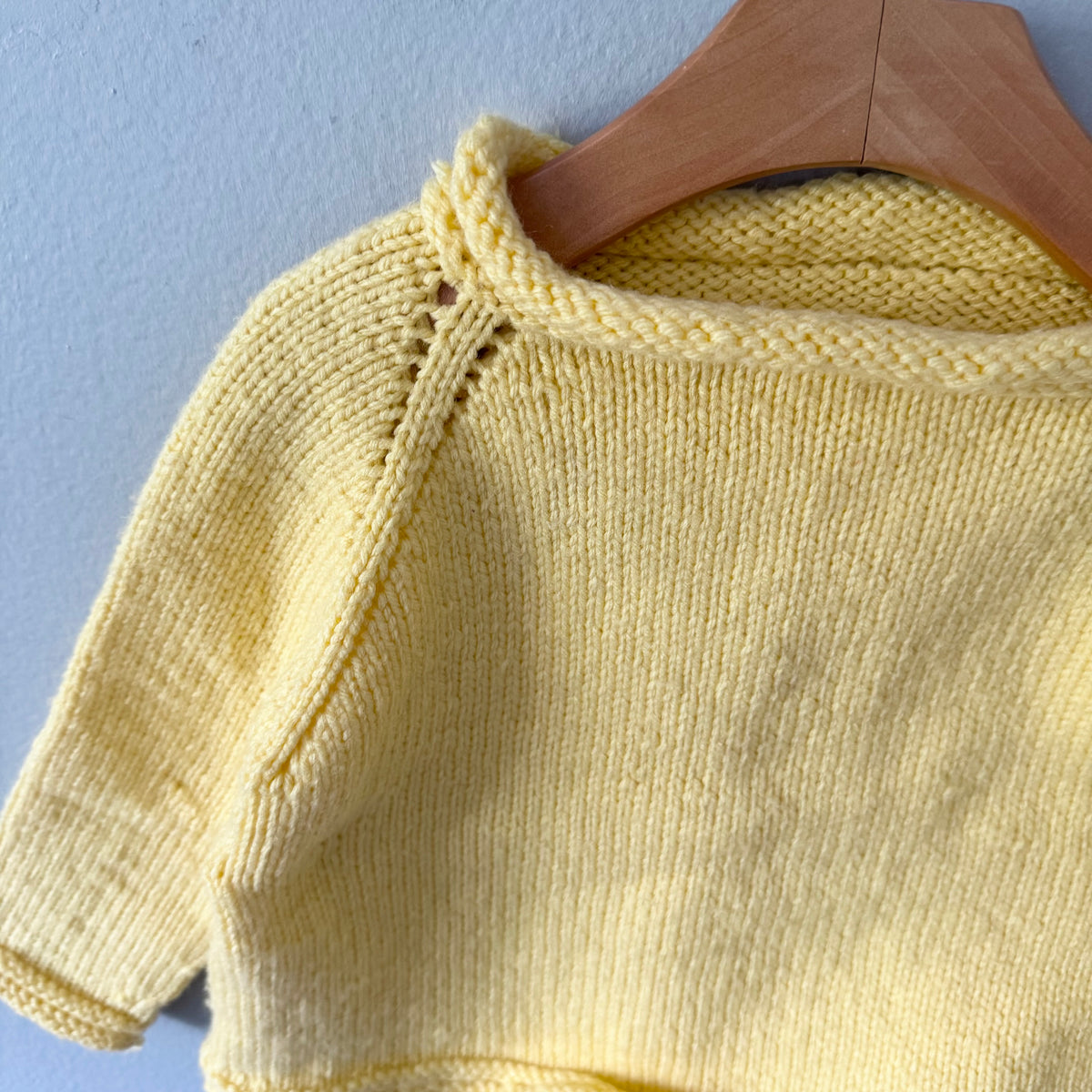 Handmade / Light yellow knit pullover / 2-3Y