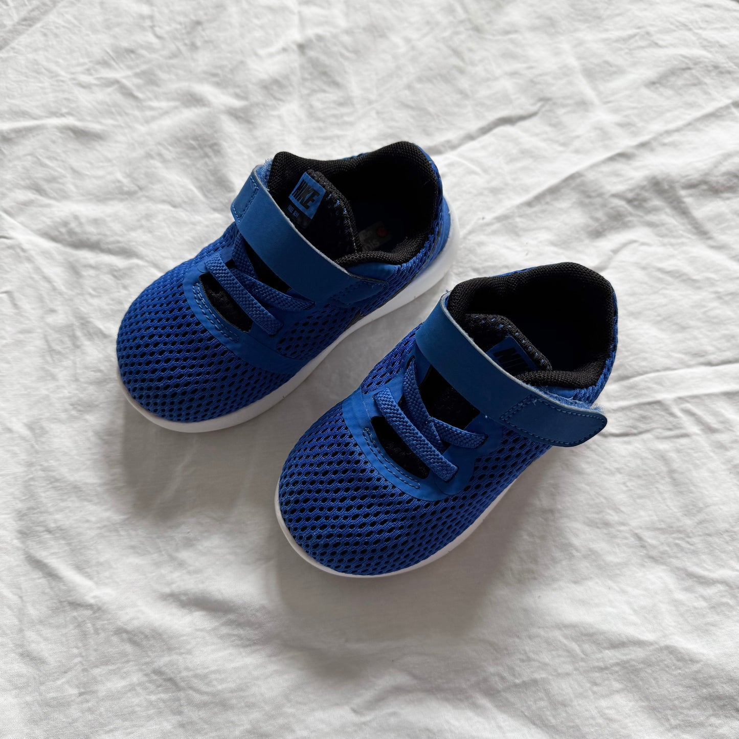 Nike / Running Shoes / US7