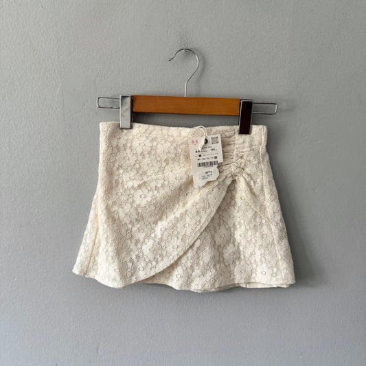 Zara / Jupe à broderie anglaise blanche / 8-9 ans - Neuve avec étiquette
