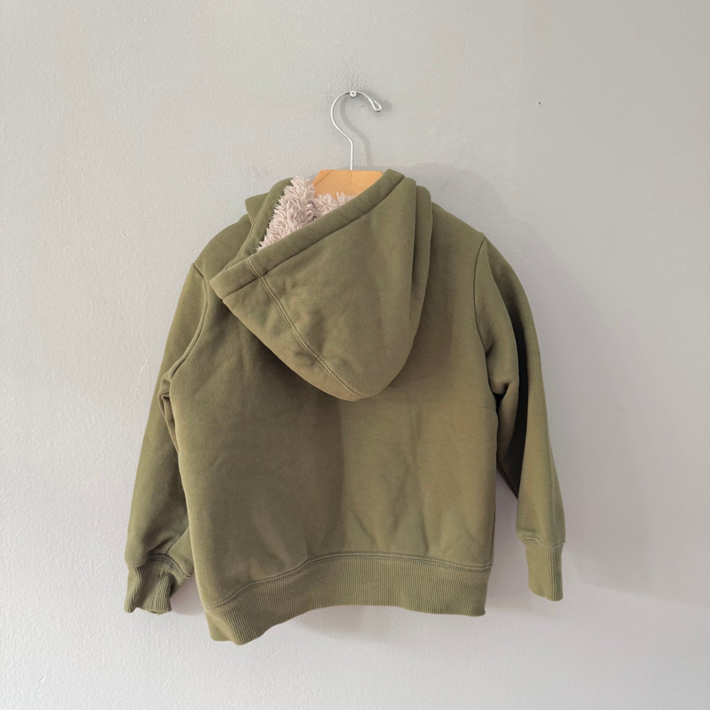 Uniqlo / Khaki sherpa lined zip up hoodie / 3-4Y