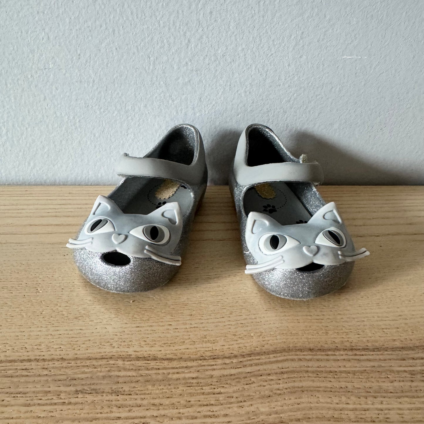 Mini Melissa / Chaussures gelées chat argenté / US6