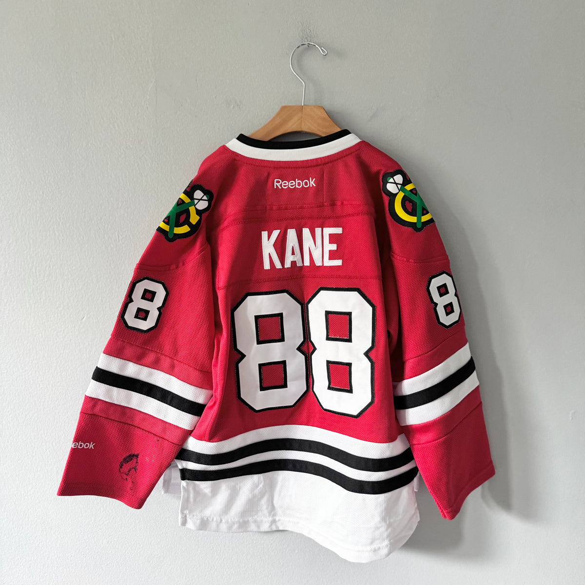 NHL / Chicago Black Hawks jersey #88 / Youth S/M(8Y)