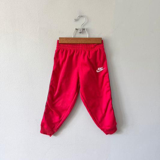 Nike / Red track pants / 4-5Y
