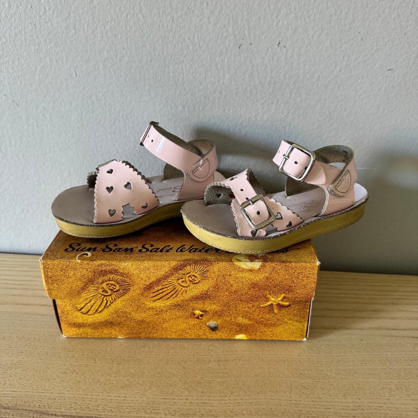 Salt Water / Sandals / US5
