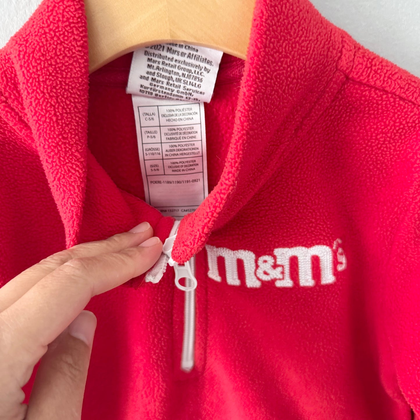 M&M's / Red fleece top / 5-6Y