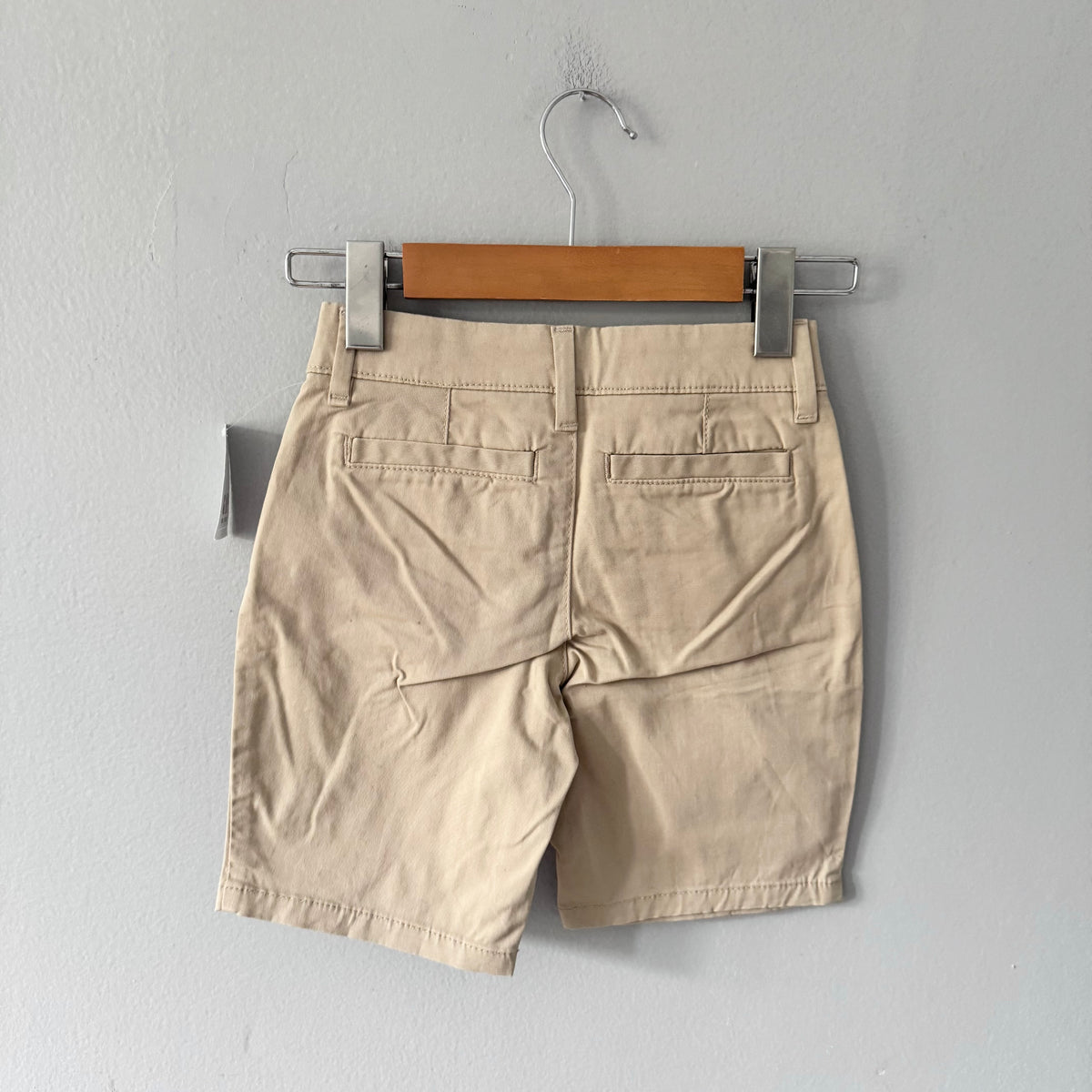 Gap / Beige chino short pants / 5Y - New with tag