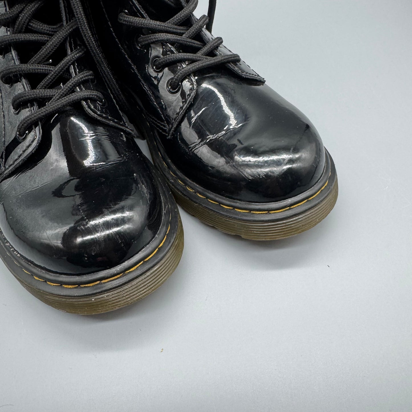 Dr. Martens / Boots / J3