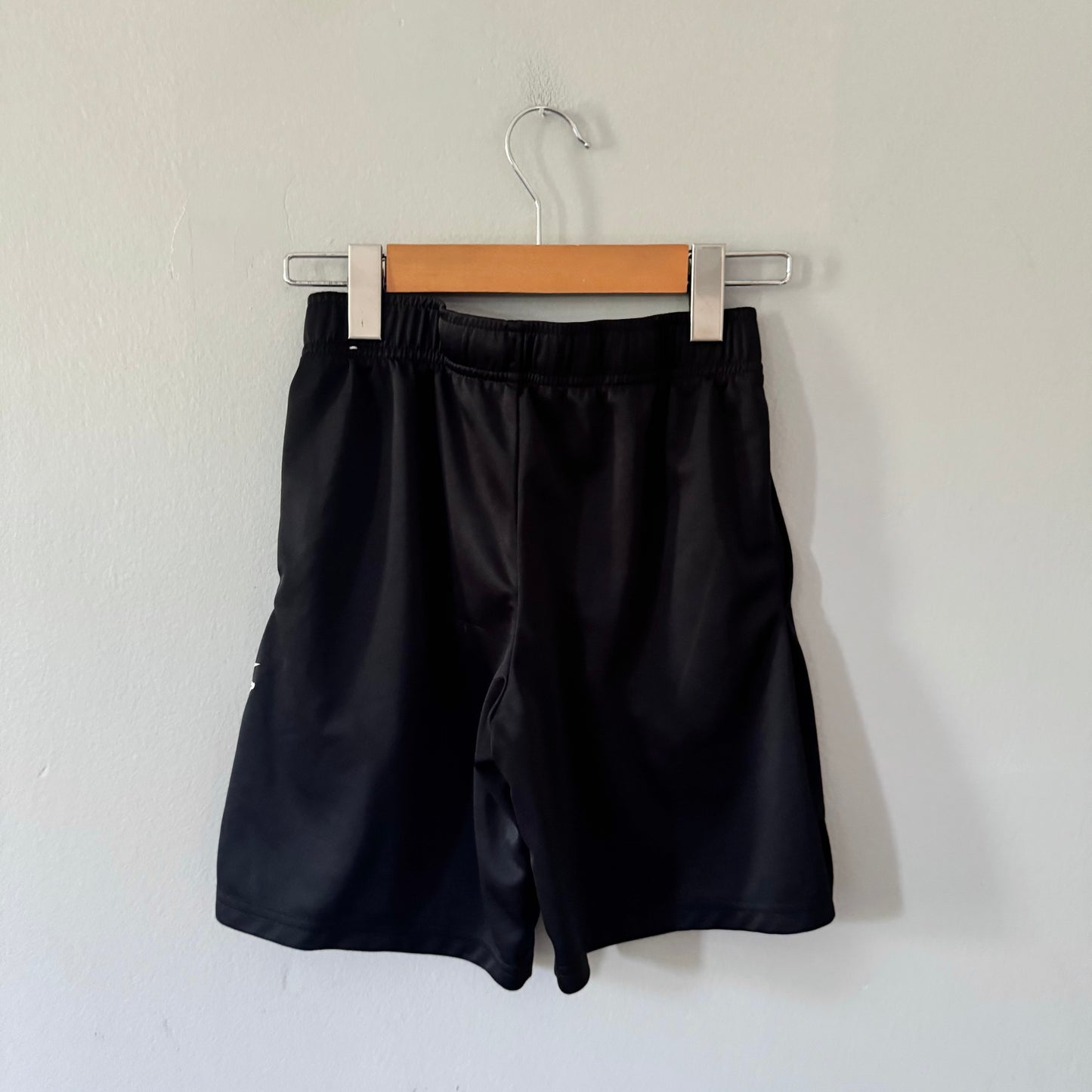Nike / Black Dri-fit shorts / M(8-9Y)