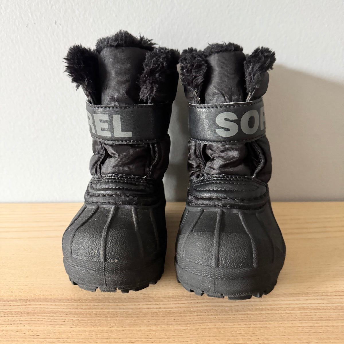 Sorel / Snow boots / US7