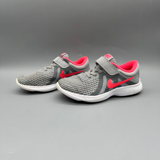 Nike / Revolution 4 / Running Shoes / US11