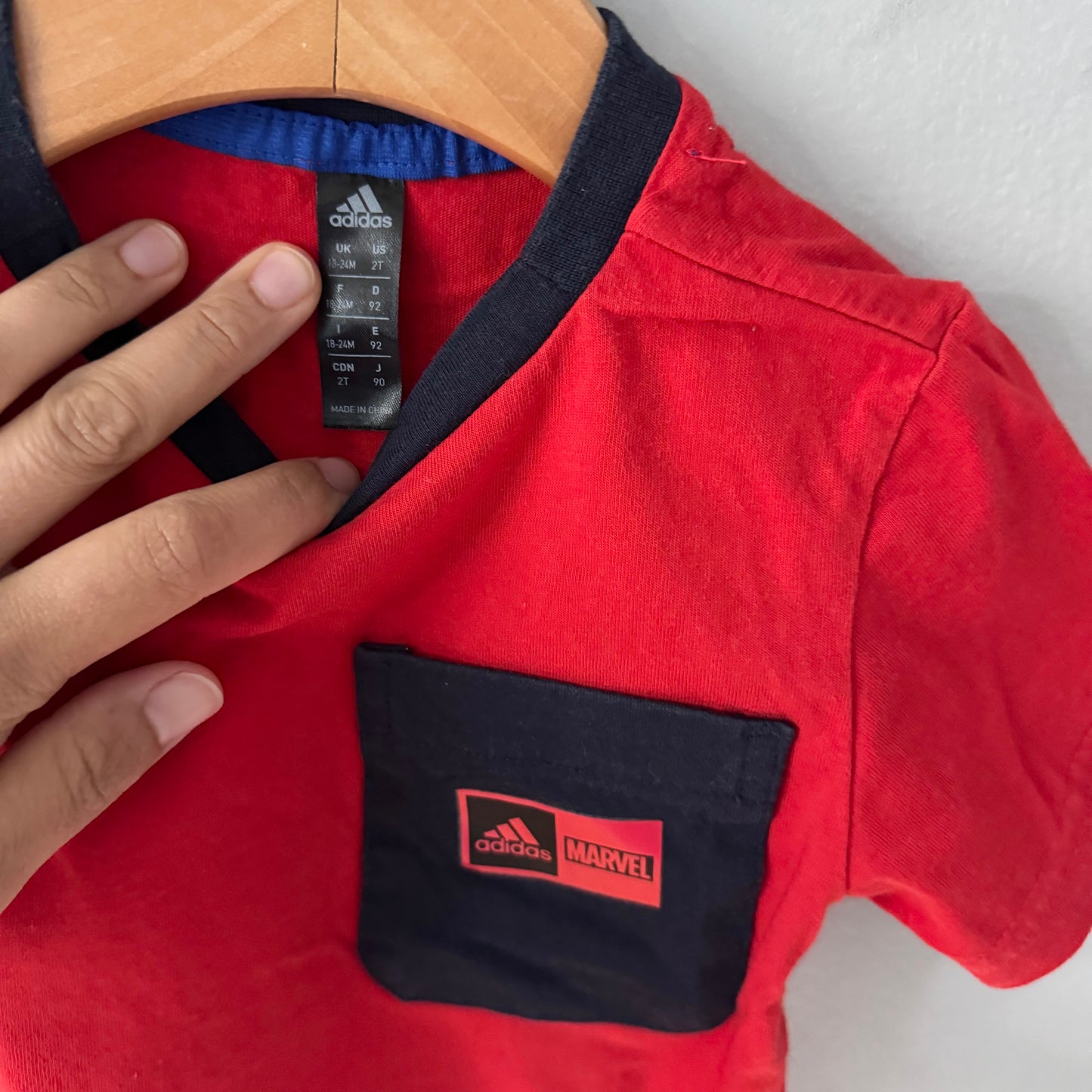 Adidas x Marvel / Red T-shirt / 18-24M